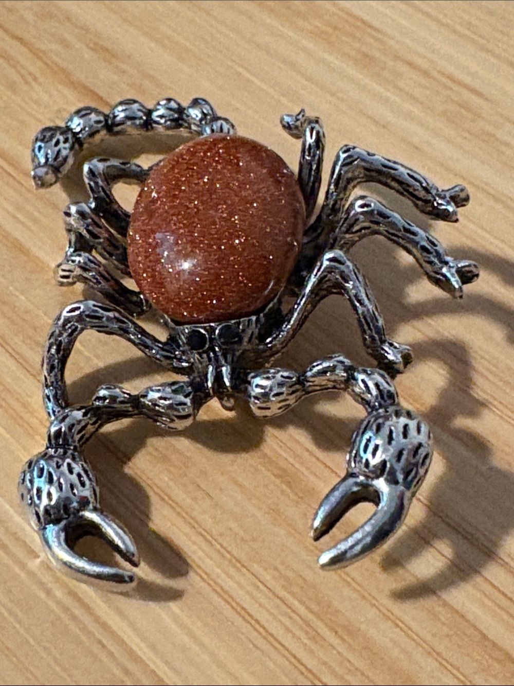 Scorpion Brooch Goldstone Glitter New Jewelry Accessory - Picture 3 of 5